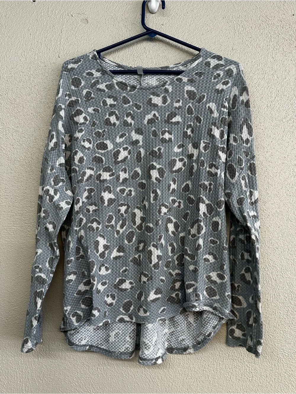 Women’s Long Sleeve Grey Leopard Print Waffle Knit Top